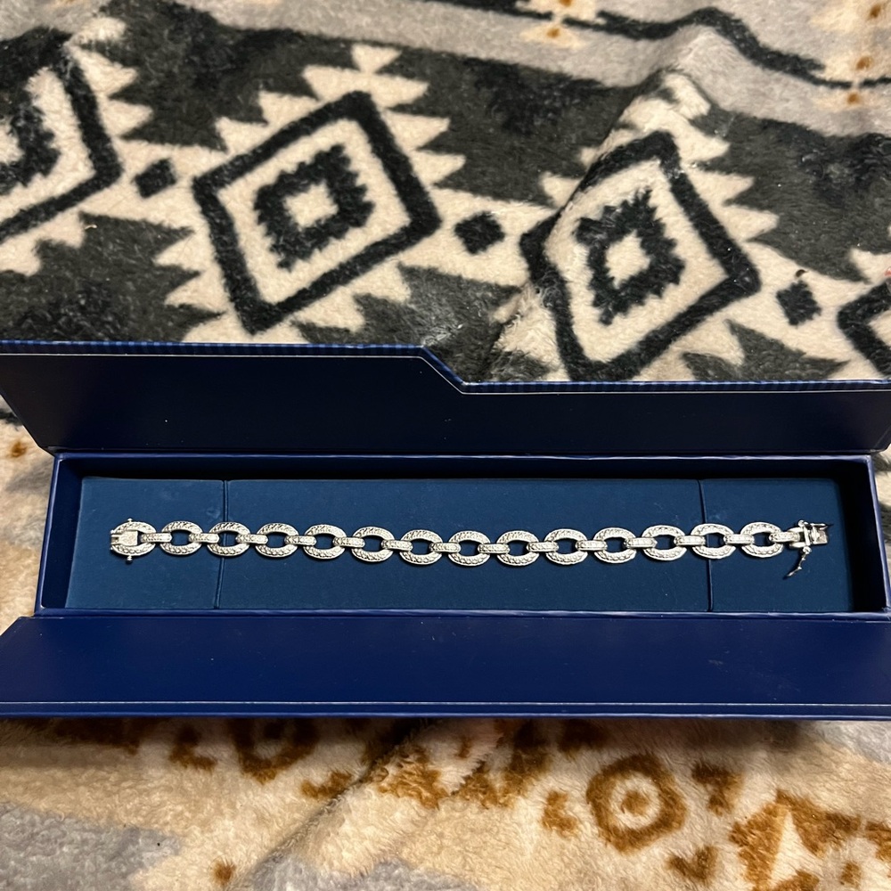 Jewelry Television NIB Elegant Silver 925 Bracelet with Intricate Design